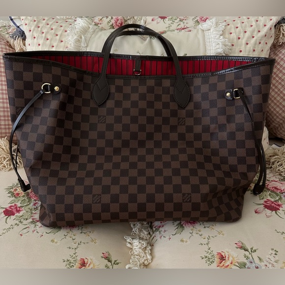 Authentic Louis Vuitton Neverfull GM. - Picture 7 of 16